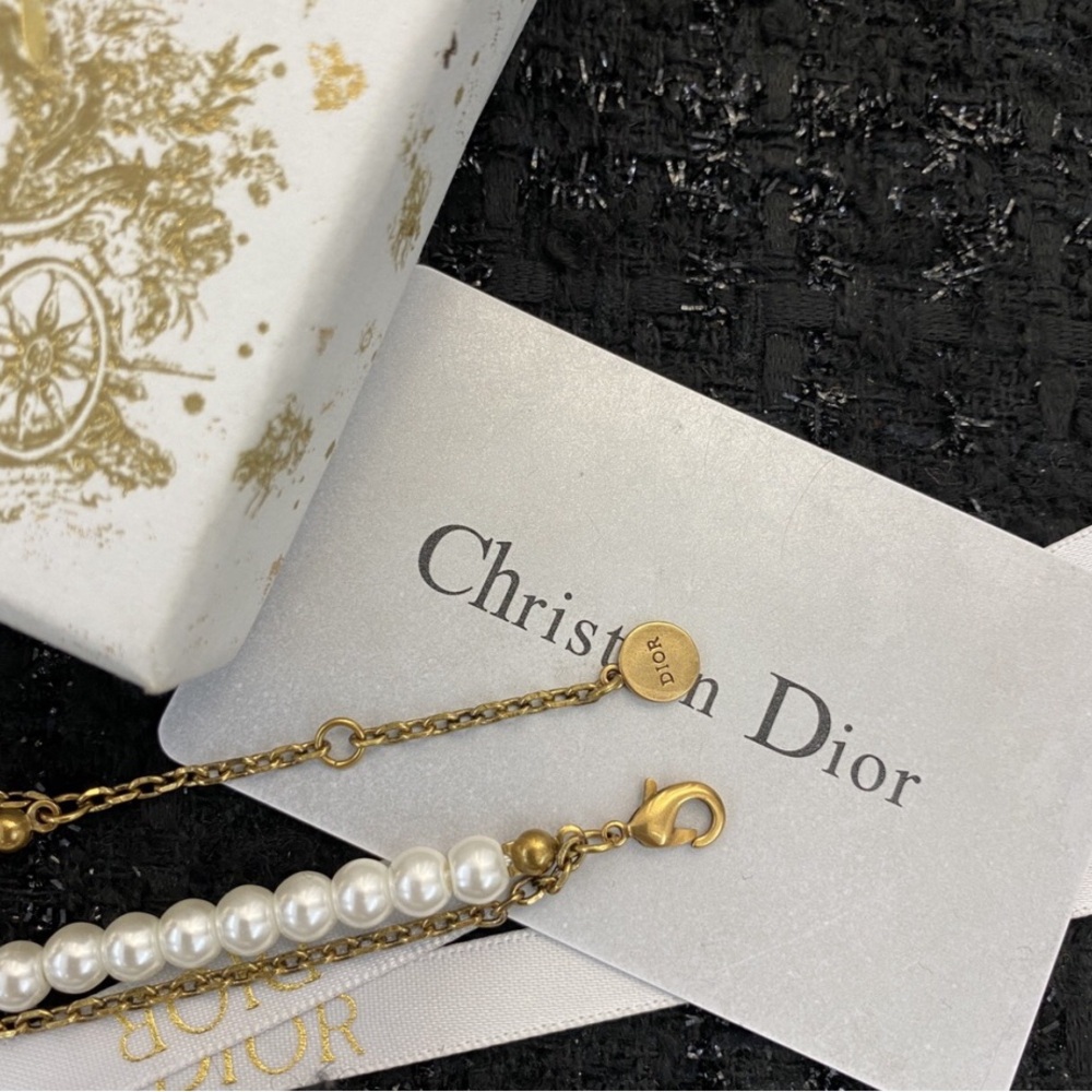 Dior necklace letter charm fashion expression - Picture 3 of 7